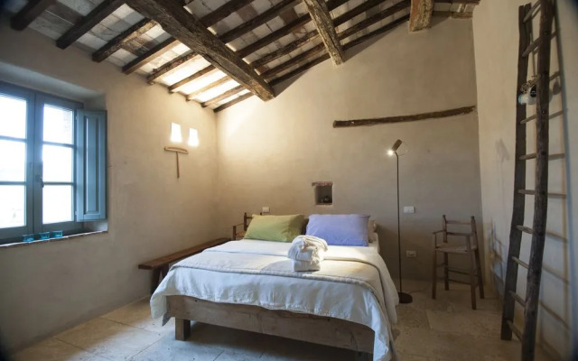 Follonico 4-Suite B&B