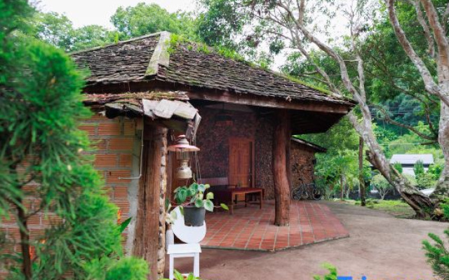 RiverRock Home