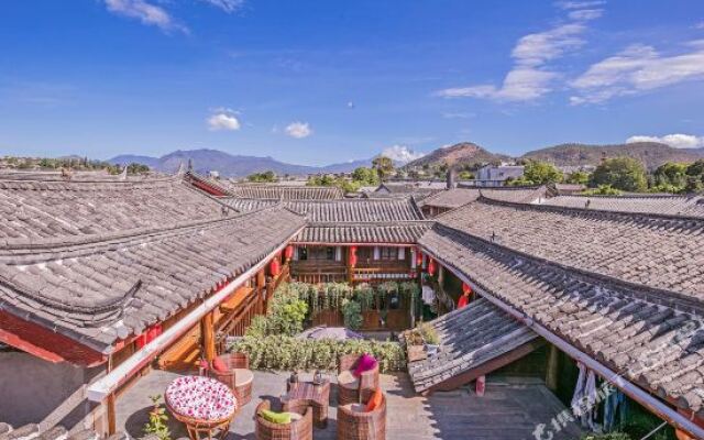 The Lijiang Ayan Inn Shangpeng Court