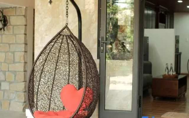 Iris Hill Villa Hue – Hotel Rooms – Hue