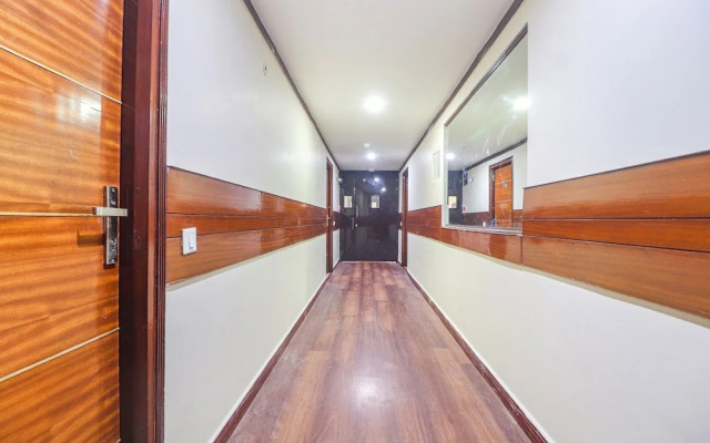 Fabhotel Dwarka Suites