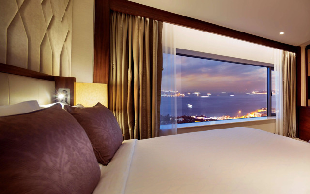 Conrad Istanbul Bosphorus