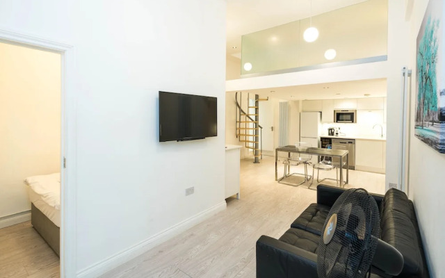 3 Beds, Opposite Museums, Harrods, Hyde Park