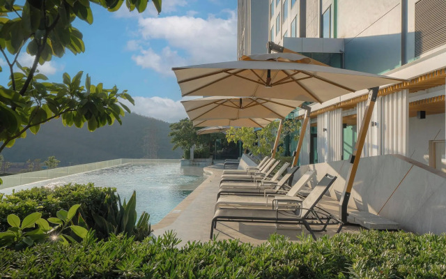 Holiday Inn & Suites Siracha Laemchabang by IHG