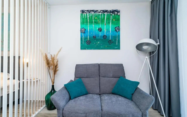 Downtown MaritA207