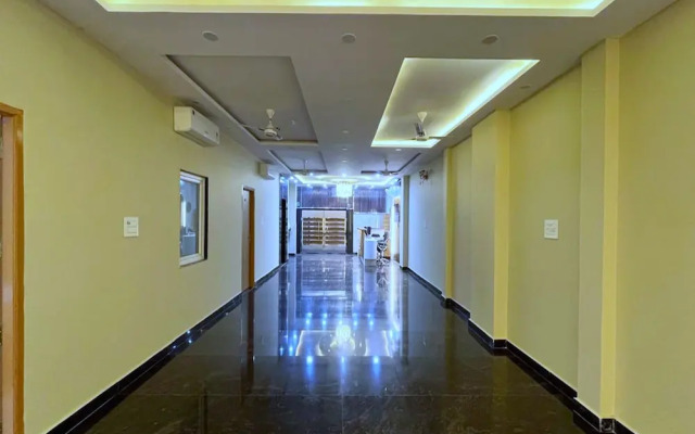 Hotel Vrinda Niddhivan- near Prem mandir