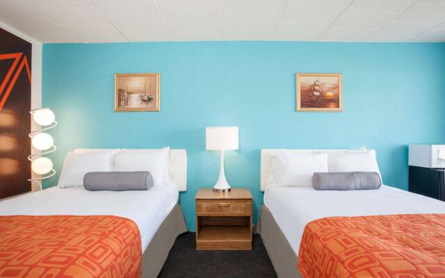 Hotel Cabana Oceanfront/ Boardwalk