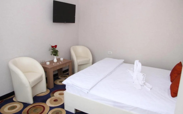 Bella Marina Hotel Plutitor cm