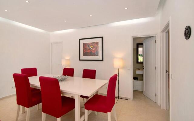 Large apartment in Vale do Lobo