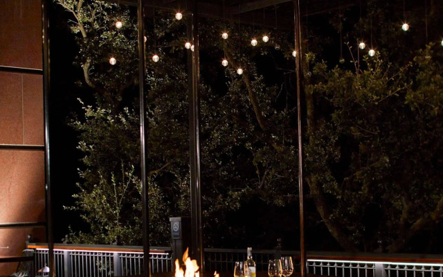 Renaissance Austin Hotel