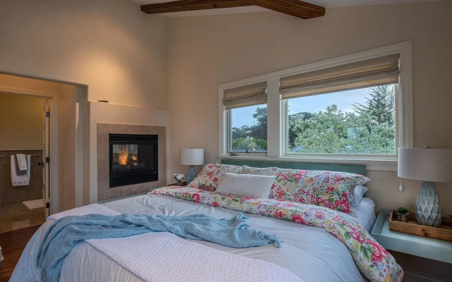 3724 Sea Glass Sanctuary