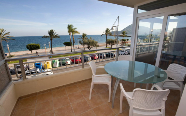 Luxury Ocean Beach Apartment