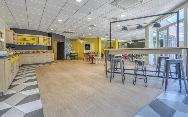 ibis Cholet