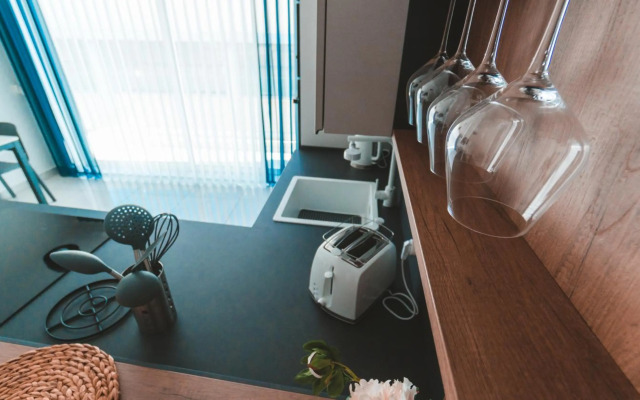 Ideal Location, Stylish 1BR Apartment with Free Parking