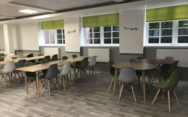 Bowden Court - Hostel