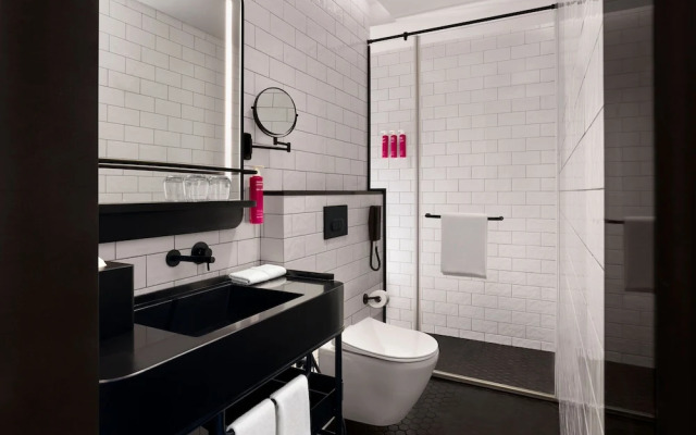 Moxy Mumbai Andheri West