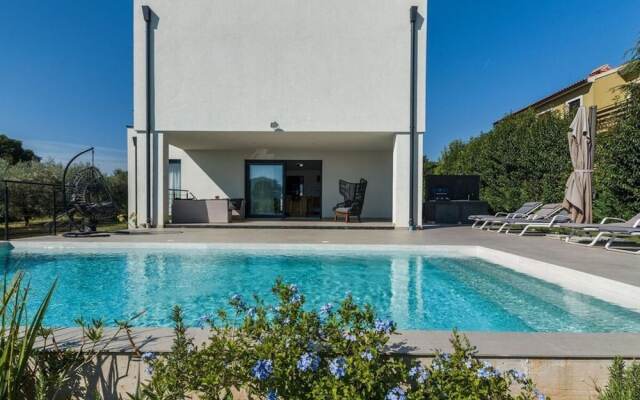 Villa Aurora III