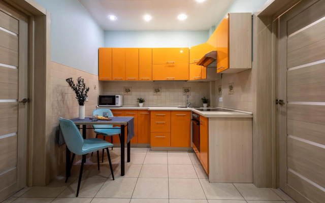 9 ночей на улице Карла Либкнехта 112