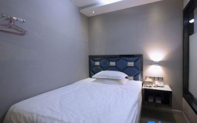 Shanghai Yijun Select Hotel