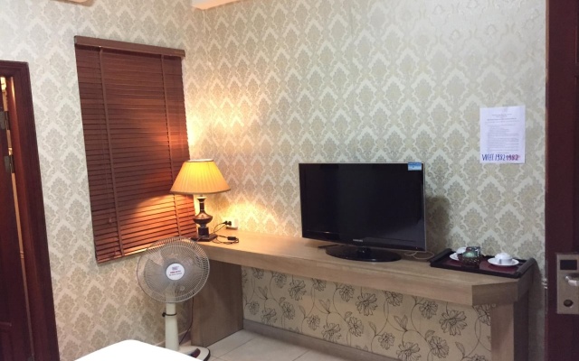Thu Do Vang Hotel by OYO – Guest Rooms – Hanoi