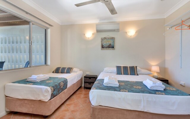 Dolce Vita Beachfront Holiday House