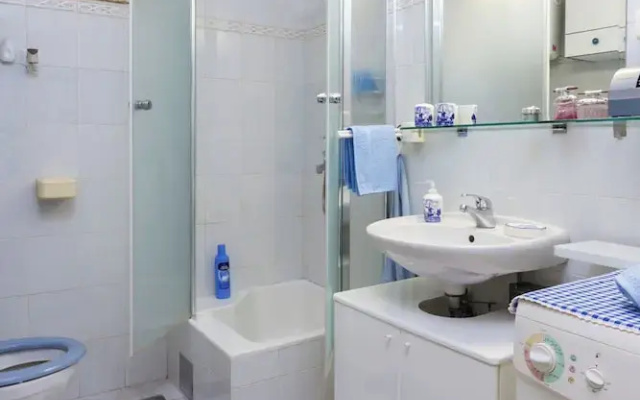 Arca, Apartment With Sea View And Free Parking