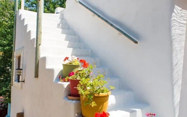 The Architect's Village House - Roof Terrace - AC - Wifi - SAT TV