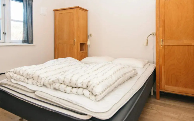 6 Person Holiday Home in Blavand