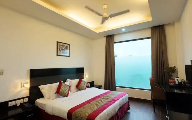 ACE 7 Hotel and Residence