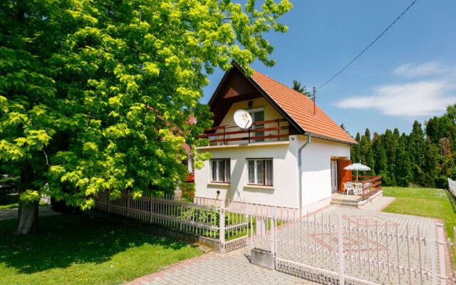 House Cydonia Balatonfoldvar/Balatonszarszo