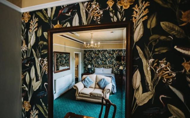 Brook Hall Hotel