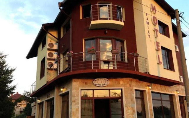 Hi-Life Family Hotel