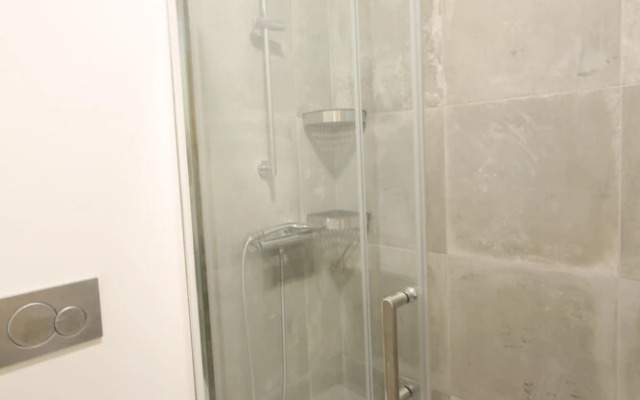 18 City Retreat with marvelous terrace