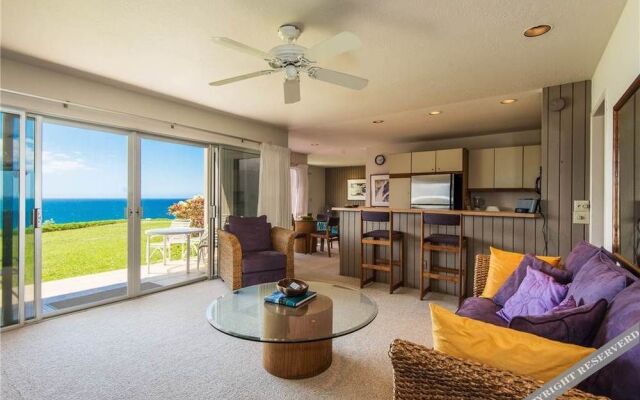 Pali Ke Kua 124 by RedAwning