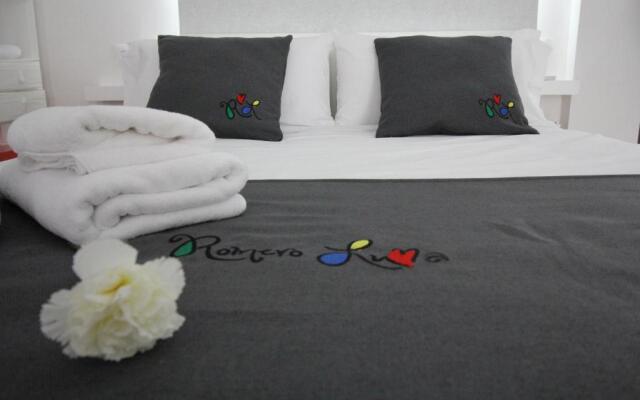 Apartamentos Romero Luna