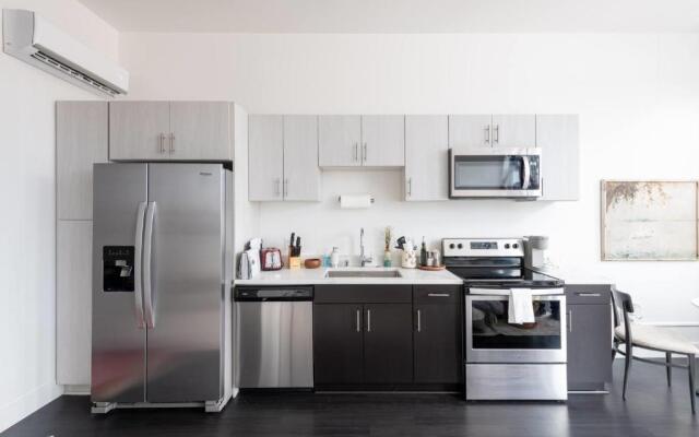 Flexhome Skywalk to Fiserv U3 RooftopGymParking