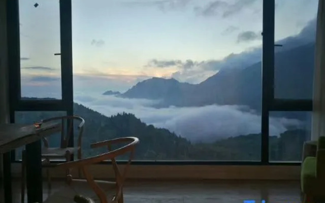 Yi Shuang Ren Hostel