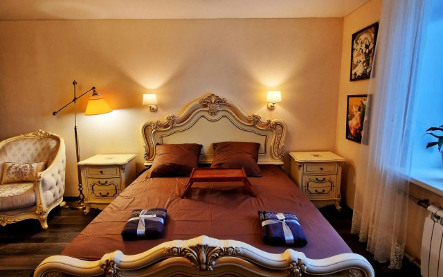 Апартаменты на бульваре Народный 104