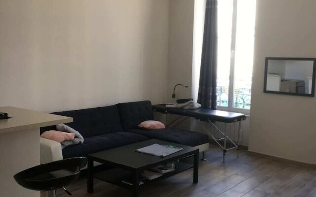 Modern Apartment - 2 Rooms - Villeurbanne