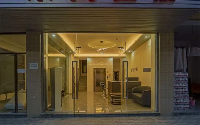 Qiyu Accommodation (Shantou University Road Store)