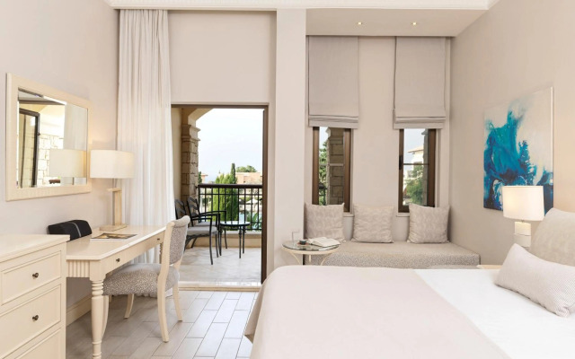 Aphrodite Hills Hotel