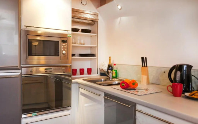 Victoria Centre Apartments & Annexe