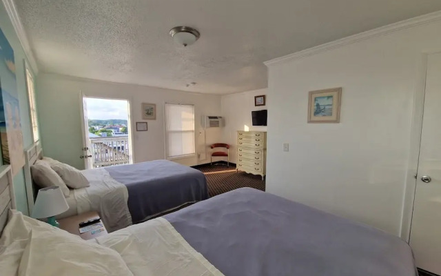 Sandcastle Beachfront Inn