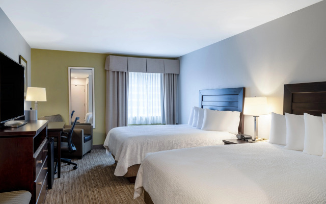 Holiday Inn Express & Suites Chicago-Libertyville by IHG