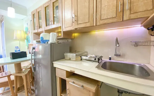 The Artisan Abode 2BR Jarrdin Cihampelas Apartment