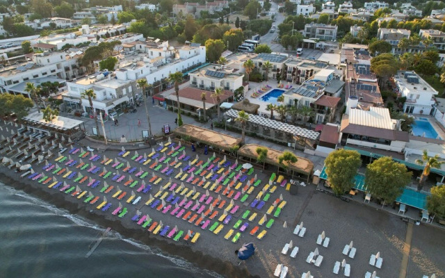 Zuzuu Beach Hotel