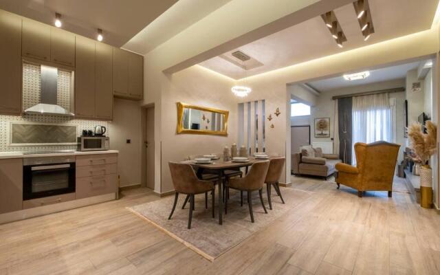 Maison De Luxx A10, Cozy Apartment with Garden In Larissa