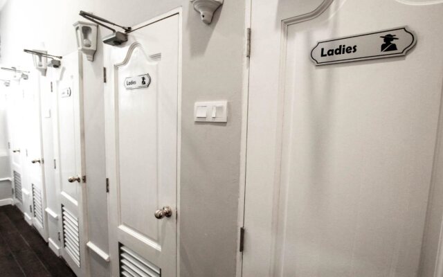 Reggae Mansion Hostel