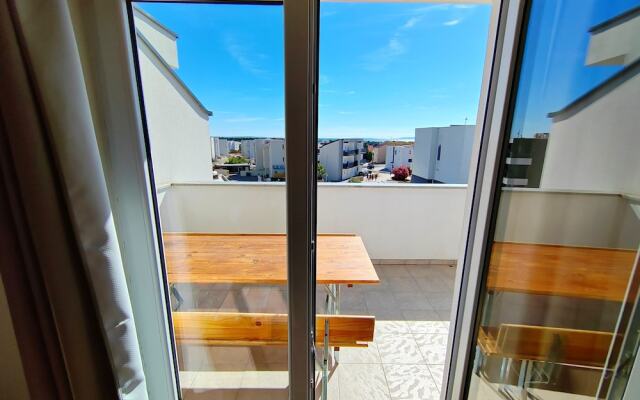 Close to Center Apartment Poly 1 G