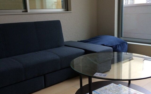 Kasai Guest House, 4min to Kasai Sta, Direct buses to Airport & Disney